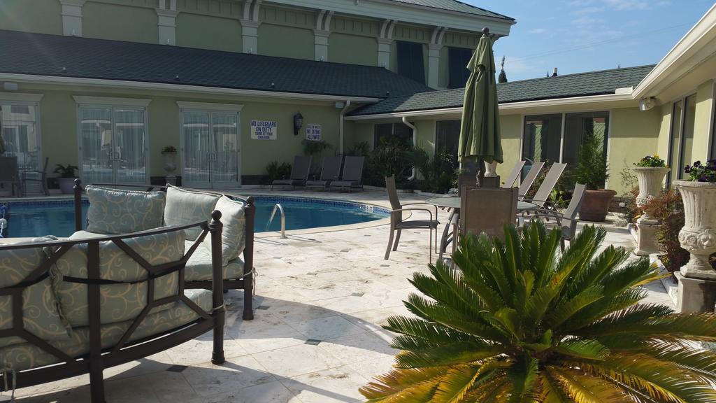 Town & Country Inn And Suites Charleston Exteriér fotografie