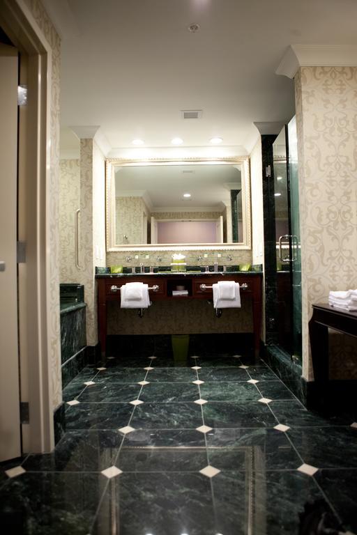 Town & Country Inn And Suites Charleston Exteriér fotografie