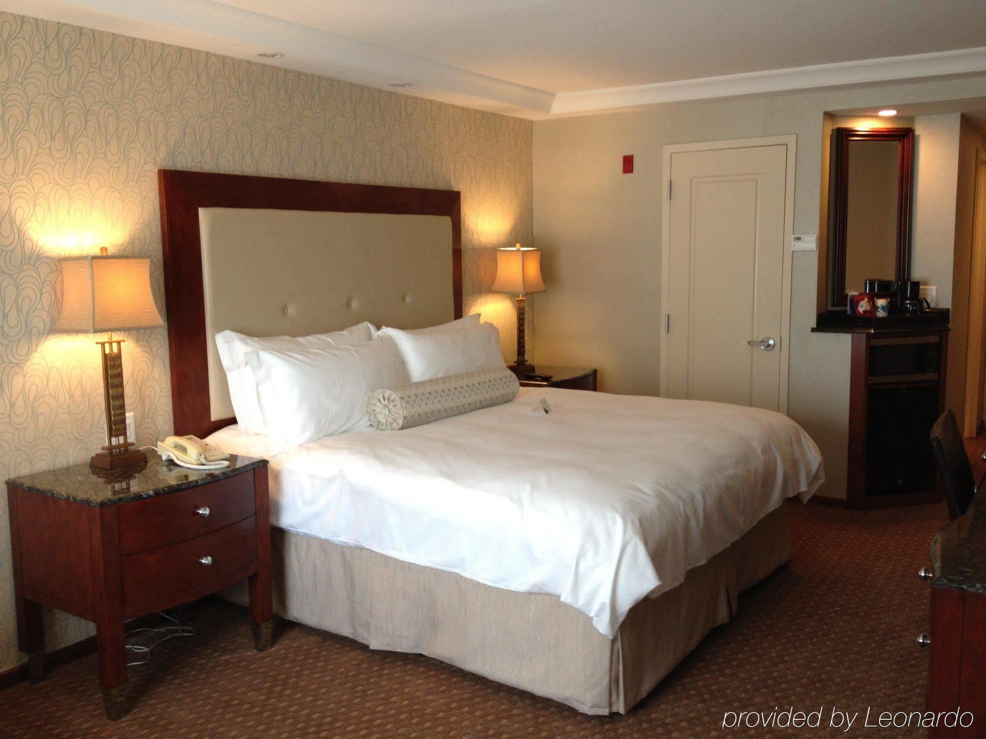 Town & Country Inn And Suites Charleston Pokoj fotografie