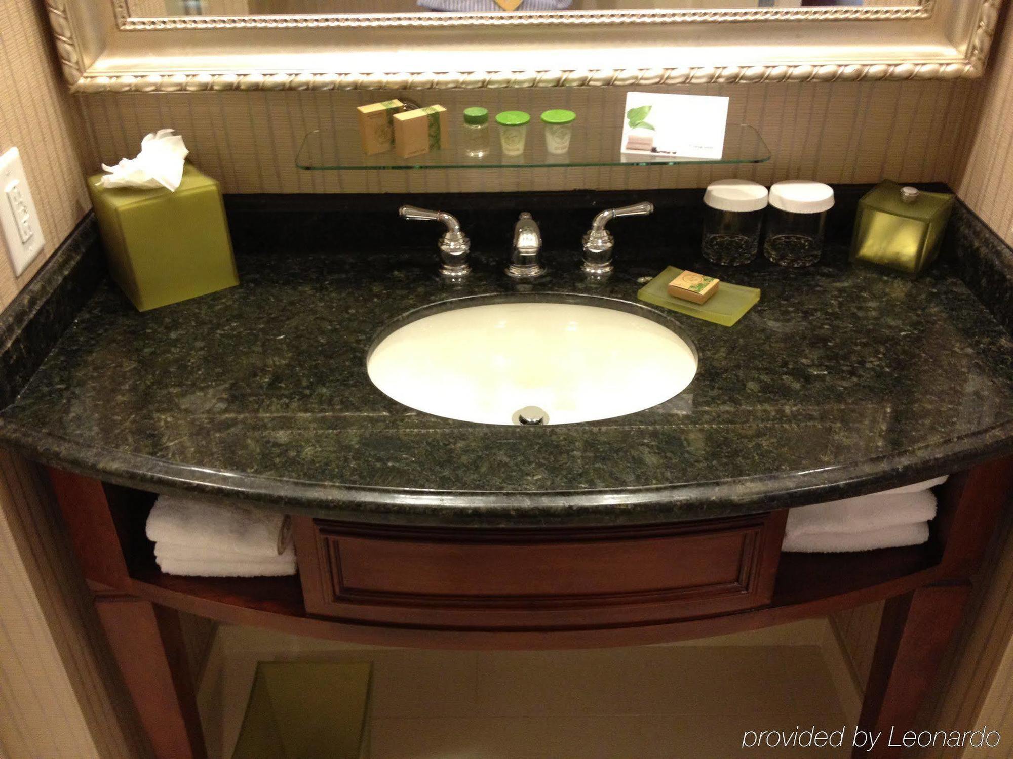 Town & Country Inn And Suites Charleston Pokoj fotografie