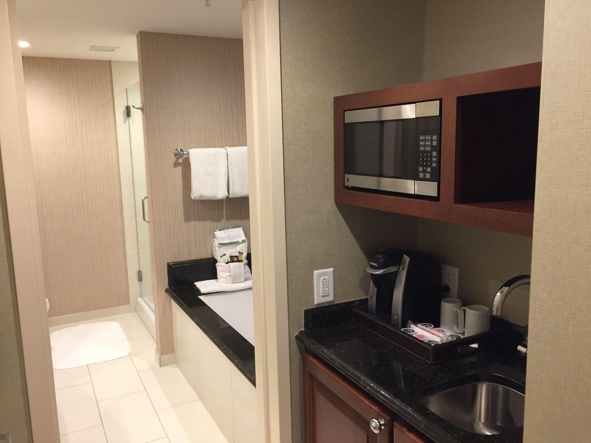 Town & Country Inn And Suites Charleston Exteriér fotografie