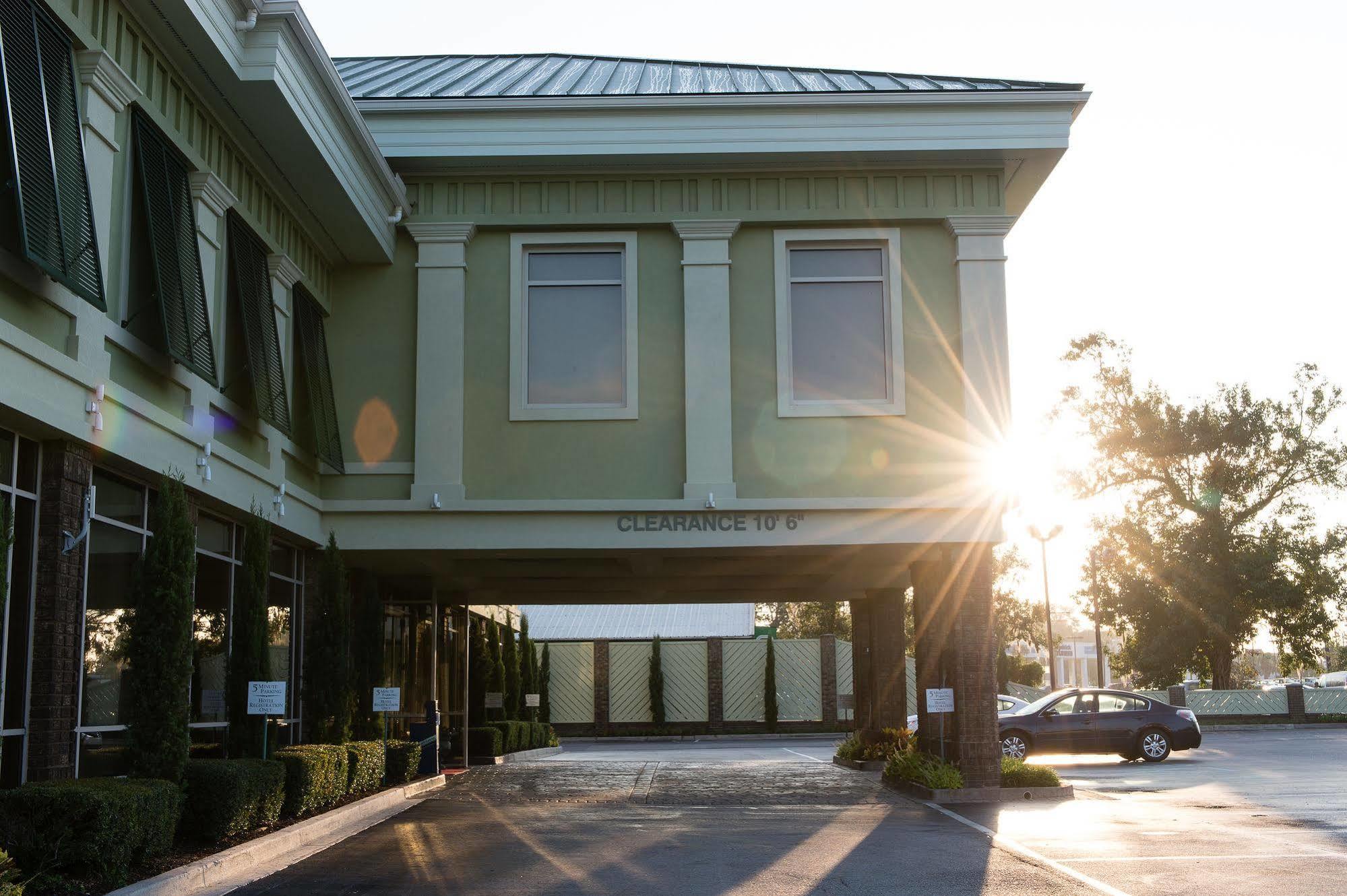 Town & Country Inn And Suites Charleston Exteriér fotografie